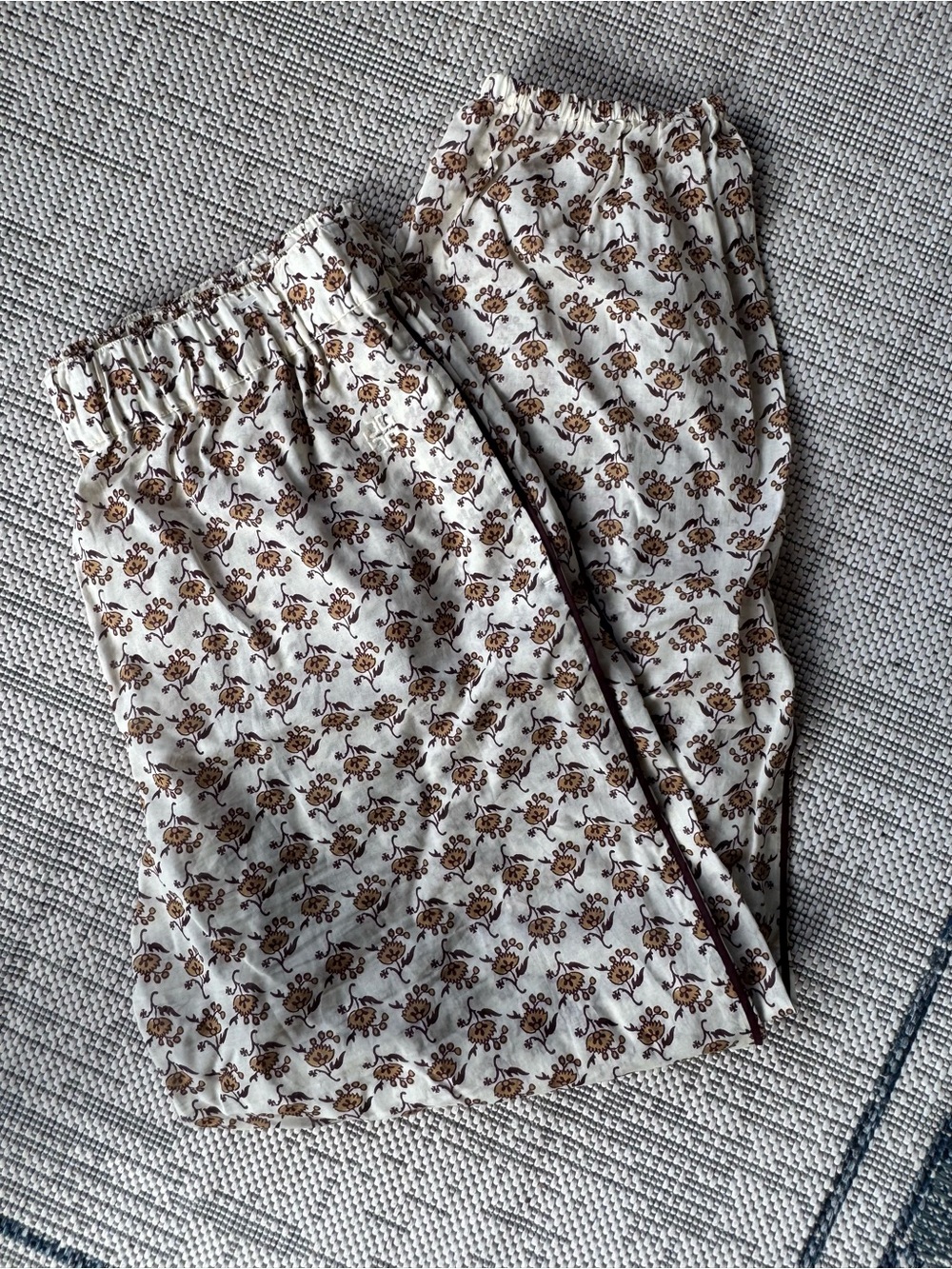 Tory Burch Size Medium Women’s Printed Beach Pant Floral Pattern Good Condition
